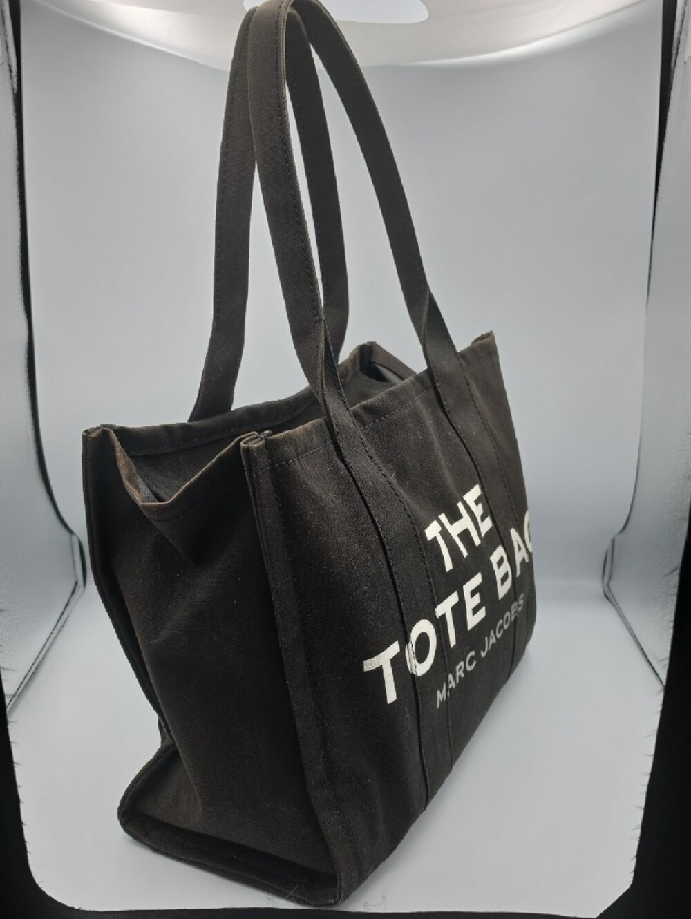 Marc Jacobs Black & White Canvas Large "The Tote Bag" Weekender Bag (EUC)🤍🖤🤍 - Picture 4 of 11